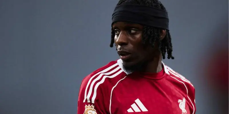 hậu vệ cánh phải frimpong